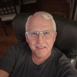 Meet your Posher, Tom